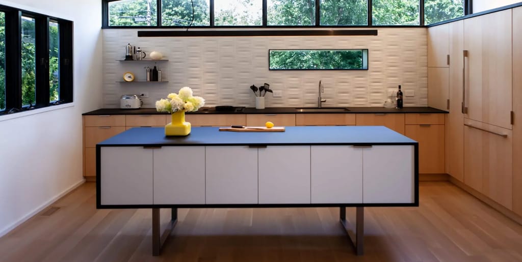 modernist-kitchen-main-image modernist-kitchen-main-image